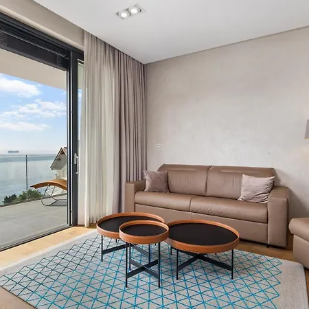 Luxury Iris Adriatica ***** דירה *